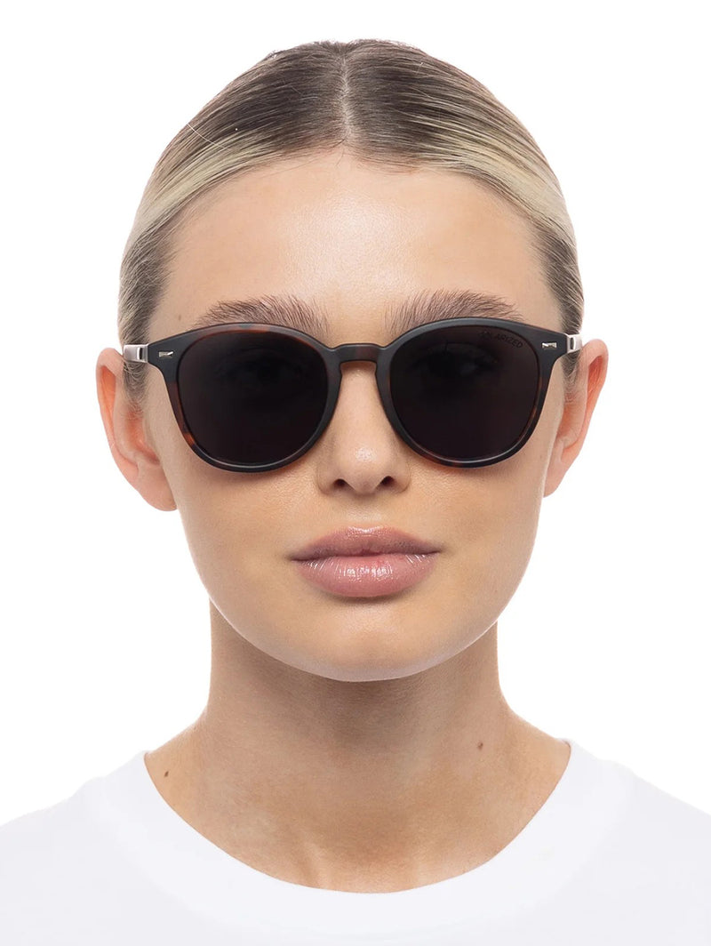 Bandwagon Sunglasses Matte Tort