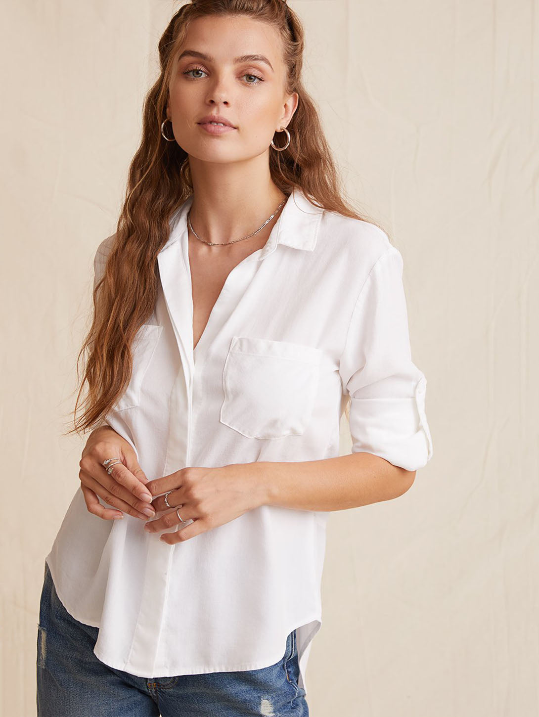 BELLA DAHL | Split Back Button Down Shirt - White | Over the Rainbow Canada